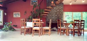 Restoran atau tempat makan lain di El Piul