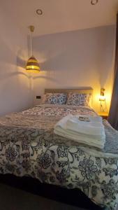 Postel nebo postele na pokoji v ubytování Love Rent4 Málaga Mercedes