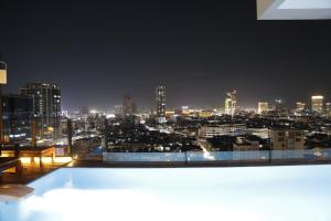 Nespecifikovaný výhled na destinaci Phnompenh nebo výhled na město při pohledu z hotelu