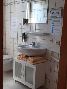 Een badkamer bij Landpension Heidi Machold