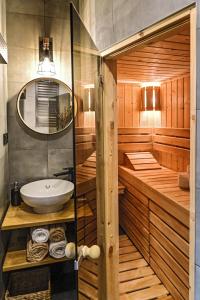 Ванна кімната в Apartament LOFTSPA