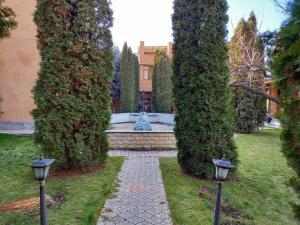 Zahrada ubytování Jrvej Plaza
