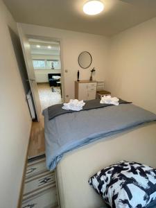 Łóżko lub łóżka w pokoju w obiekcie Apartmány Herc