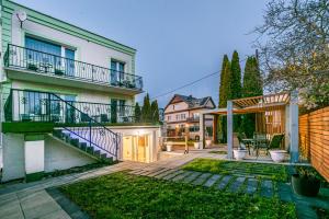 Το κτήριο όπου στεγάζεται  το bed & breakfast