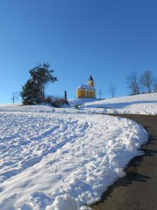 Obiekt Gästehaus Auszeit zimą