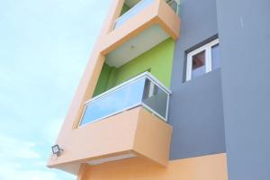 El edificio en el que está el departamento