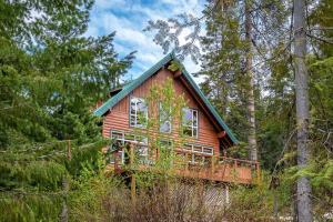 Foto dalla galleria di Hot Tub Cool Views: Roaring Creek Cabin a Leavenworth