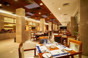 Restaurace v ubytování Vibe Munnar Resort & Spa