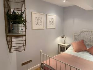 The Silk Mill - Free Parking, WiFi, Work Station, VERY central