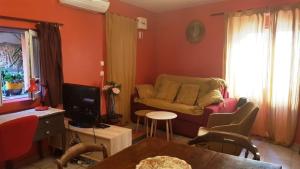 Posezení v ubytování Petit patio en centre ville