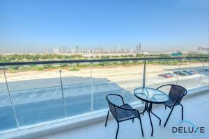 Imagen de la galería de Welcoming 1BR at Prime Views Meydan by Deluxe Holiday Homes, en Dubái