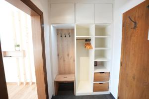 Bilik mandi di Pension Dachsteinhof