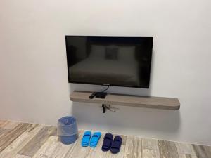 TV a/nebo společenská místnost v ubytování Memories Homestay
