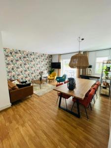 A seating area at Stunning 2 bedroom Apartment with great design Sitges centre beach
