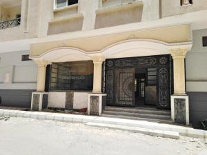 The facade or entrance of Studio pool view next to the Marina,Sheraton Plaza 320
