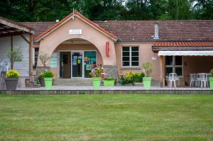 Gallery image of Camping Parc d'Audinac Les Bains in Saint-Girons