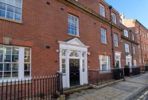Gallery image of The Presidential Suite, with parking! in York