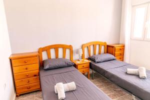 Postel nebo postele na pokoji v ubytování Fabulous 3 Bed House with 4 communal pools