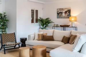 Galeriebild der Unterkunft VACATION MARBELLA I Villa Adelfas, Andalusian Style, Private Pool, Sea View in Marbella