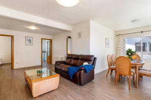 Posedenie v ubytovaní Apartamento Arenal 2 - PlusHolidays