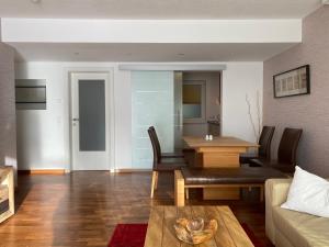 Posedenie v ubytovaní Apartment Steinplatte