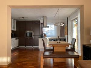Kuchyňa alebo kuchynka v ubytovaní Apartment Steinplatte