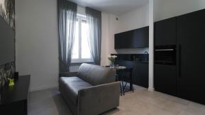 A television and/or entertainment centre at Cavour 82