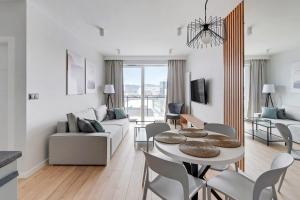 Posedenie v ubytovaní Grand Apartments - Bastion Wałowa Modern Apartament Gdańsk