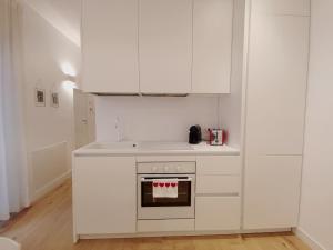 A kitchen or kitchenette at Casa Meltemi