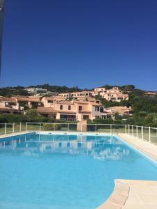 The swimming pool at or close to Villa Bougainville