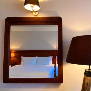 Ліжко або ліжка в номері Schull Harbour Hotel & Leisure Centre