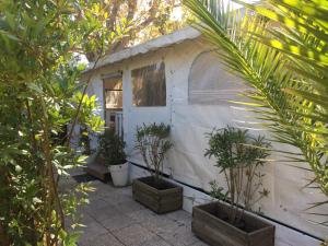 Gallery image of Mobilhome St Tropez 5H02 in Saint-Tropez