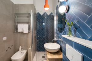 Bagno di La porticina. Your lake view home.