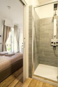 Ein Badezimmer in der Unterkunft GARDEN HOUSE - Luxury Guest House - Only Self Check in