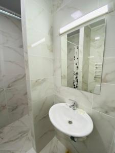 A bathroom at Під явором NEW