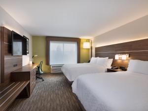 Postel nebo postele na pokoji v ubytování Holiday Inn Express & Suites Salem North - Keizer by IHG