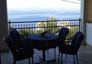 Fotografie z fotogalerie ubytování Apartment Vlatko - 100 m from sea v destinaci Stomorska