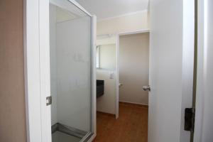 Koupelna v ubytování Aztec Motel