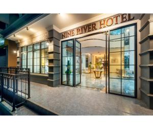 Fotografie z fotogalerie ubytování Nine River Hotel v destinaci Ratchaburi