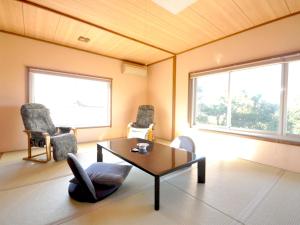 Gallery image of 伊豆大島 ホテル赤門 in Oshima +43 photos