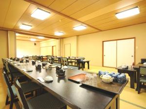 Εστιατόριο ή άλλο μέρος για φαγητό στο 伊豆大島 ホテル赤門