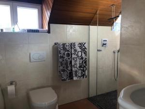 Koupelna v ubytování La Maison des Copains + 37 fotografií