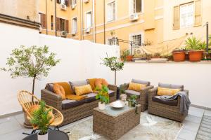 Posedenie v ubytovaní iFlat Monti Elegant Apartment with Terrace