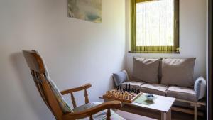 Apartment Kremžar Lokve的休息区