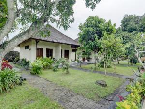 Gallery image of OYO 1762 Hotel Astiti Graha Tanah Lot in Tanah Lot