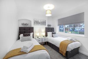 Легло или легла в стая в Pinewood Studios Bright 4 bed 2 Bath House Near Slough By 360Stays