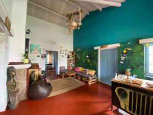 Gallery image of The Birdhouse Backpackers Hostel in Coonoor