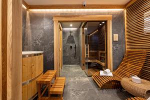 Kúpeľňa v ubytovaní Willa MAJA Relax pod Giewontem APARTZAKOP + 37 fotografií
