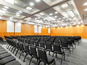 Área de negócios e/ou sala de conferências em Mercure Belo Horizonte Lourdes