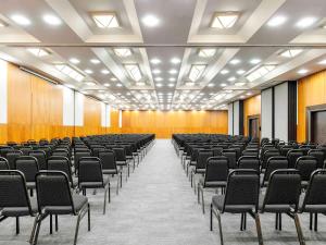 Área de negócios e/ou sala de conferências em Mercure Belo Horizonte Lourdes